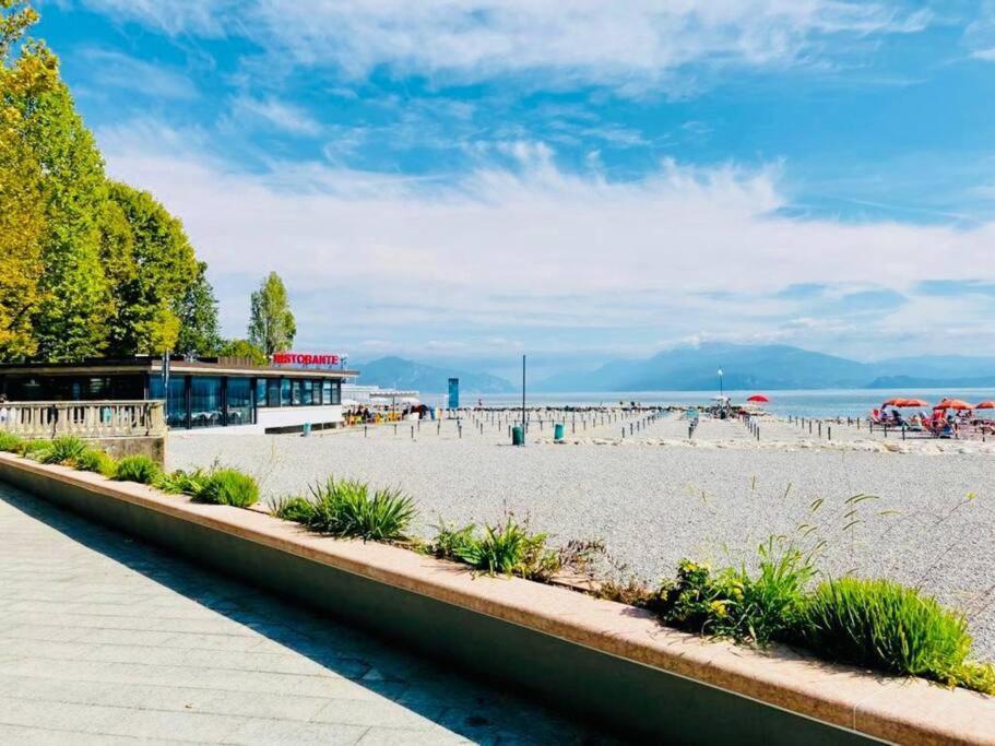 Sunshine On Garda Lake Desenzano del Garda Exteriör bild
